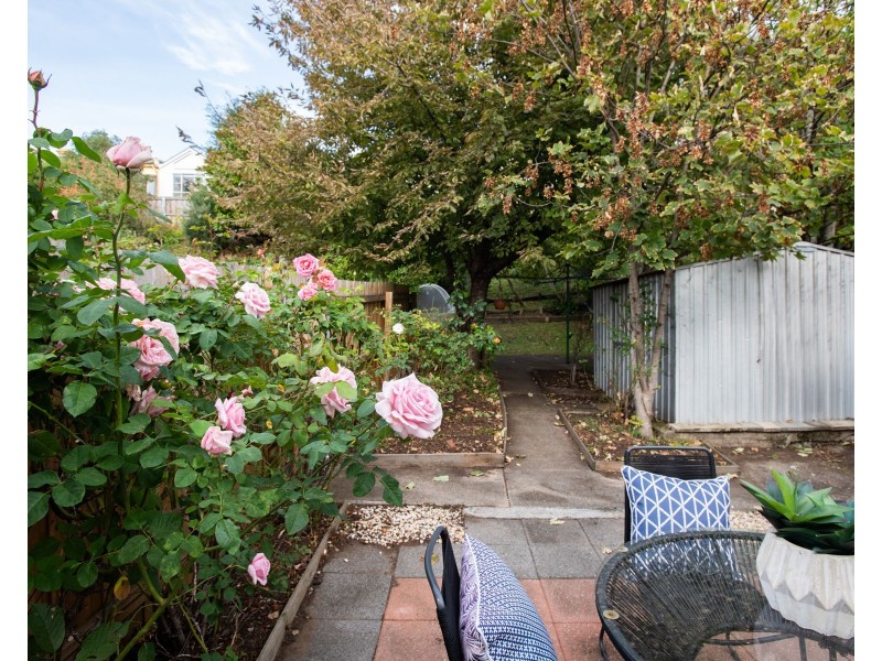 40 Racecourse Crescent, Launceston TAS 7250