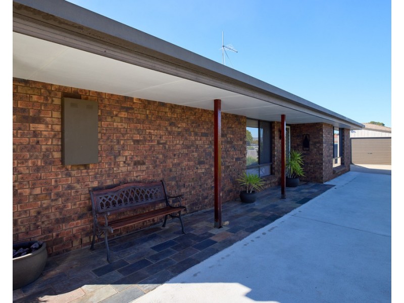 31 Snow Street, Newnham TAS 7248