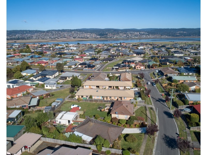 31 Snow Street, Newnham TAS 7248