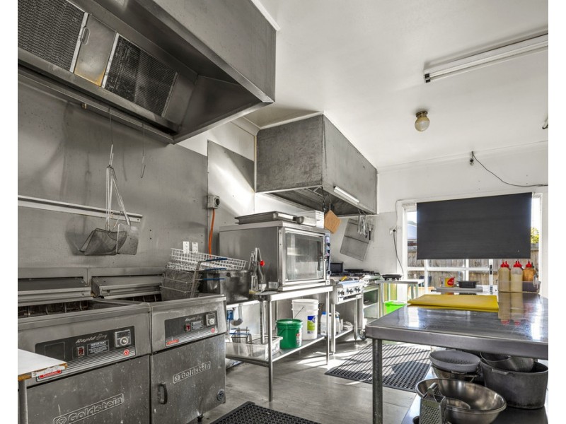 9 Esplanade, Beauty Point TAS 7270
