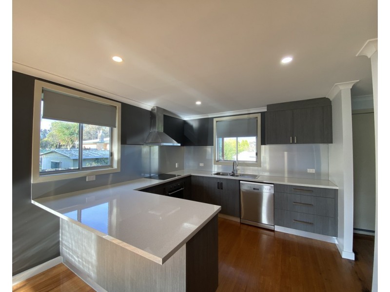 2 Roberts Avenue, George Town TAS 7253