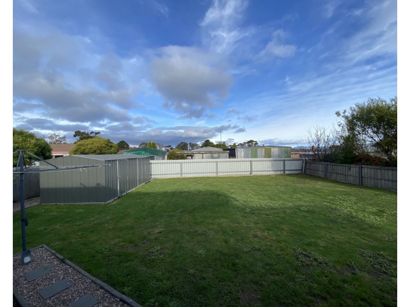 2 Roberts Avenue, George Town TAS 7253