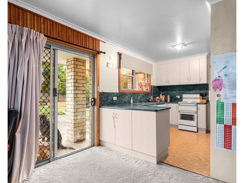 16 Stephen Street, Newnham TAS 7248