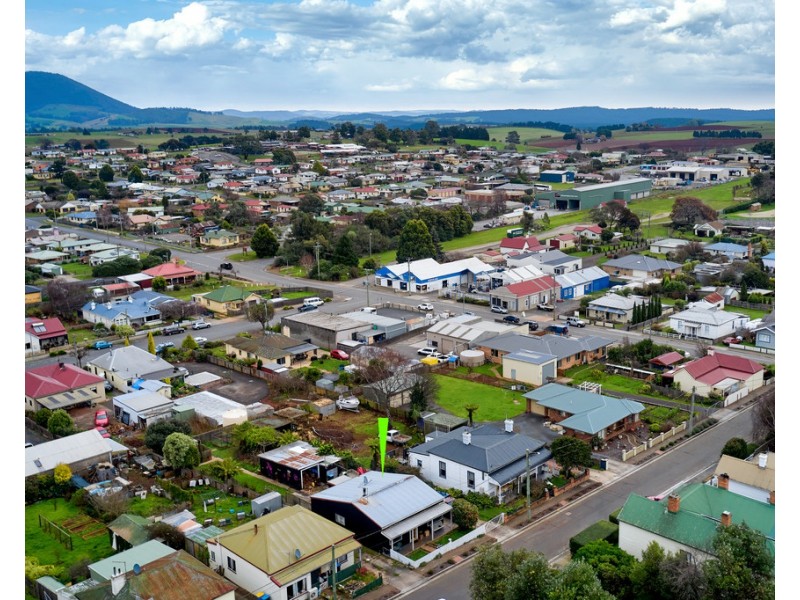 13 Charles Street, Scottsdale TAS 7260