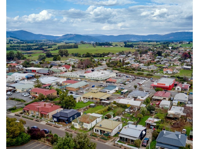 13 Charles Street, Scottsdale TAS 7260