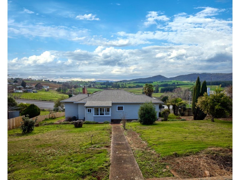 8 Ringarooma Road, Scottsdale TAS 7260