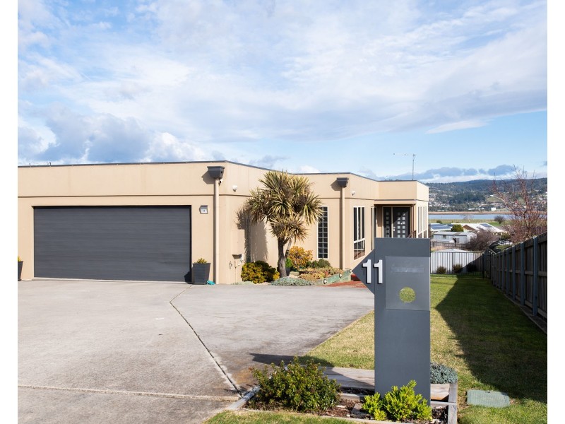 11 Sarinda Close, Newnham TAS 7248