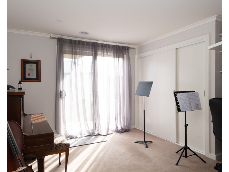 11 Sarinda Close, Newnham TAS 7248