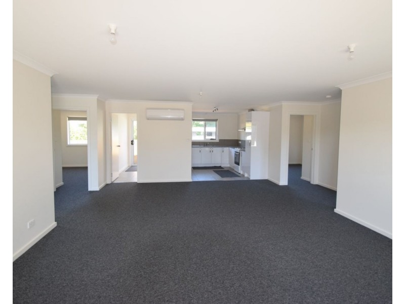 2/19 Birdwood Street, Mowbray TAS 7248