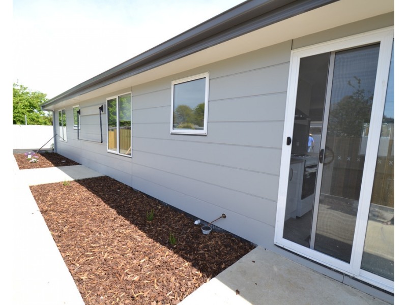 2/18 Monash Street, Mowbray TAS 7248