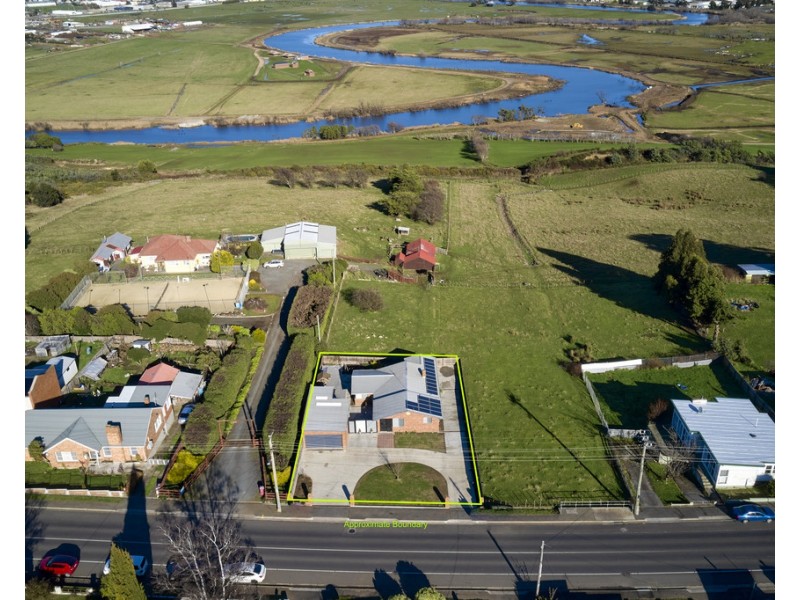 12 Wildor Crescent, Mowbray TAS 7248