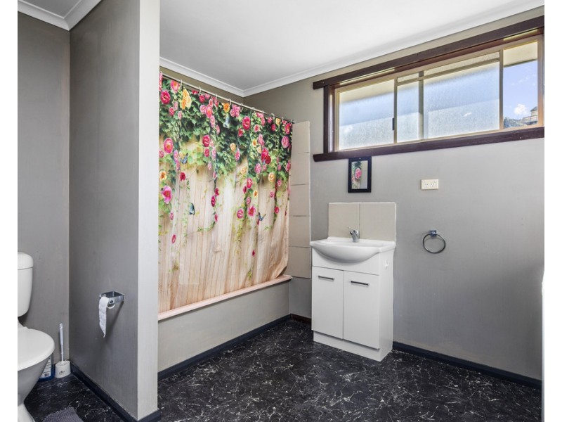 9 and 10 / 27 Lambert Street, Ravenswood TAS 7250