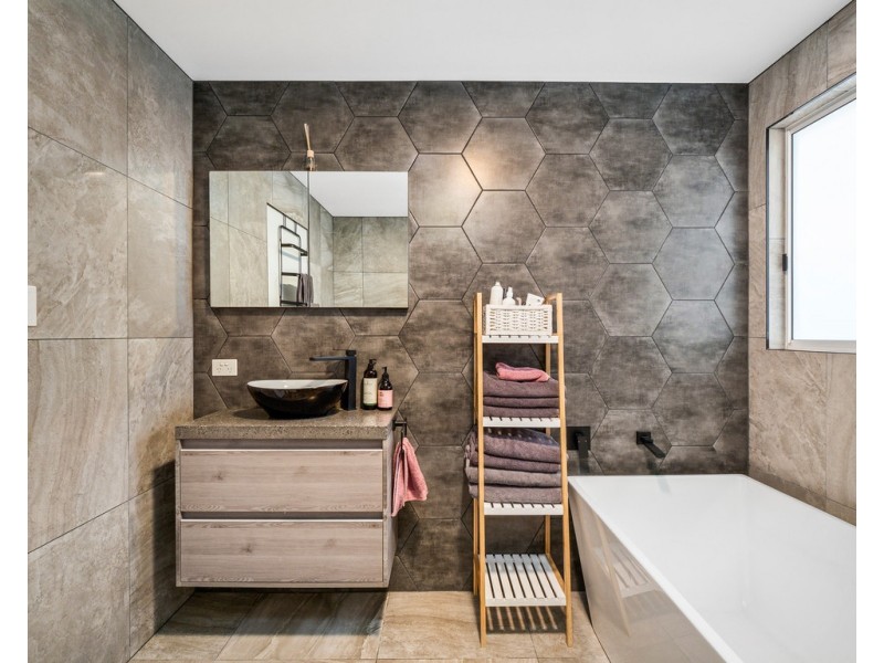 24 Riseley Street, Kings Meadows TAS 7249