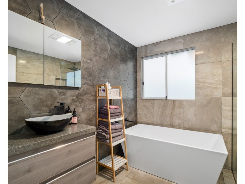 24 Riseley Street, Kings Meadows TAS 7249