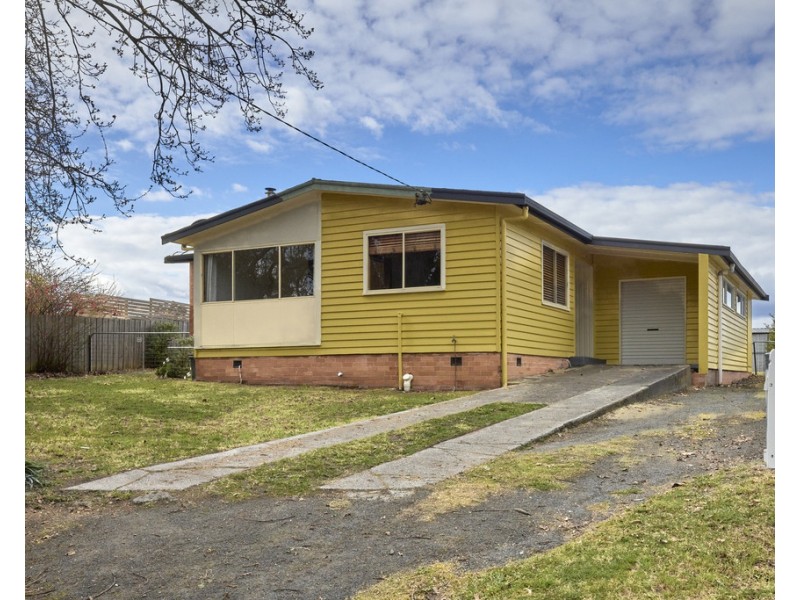 1a Bernard Street, Beaconsfield TAS 7270