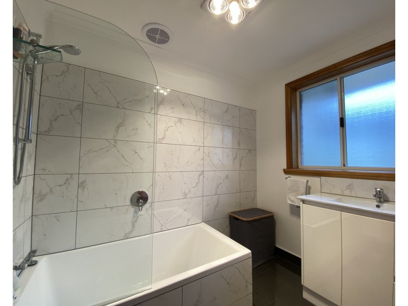 2/25 Montgomery Court, Norwood TAS 7250