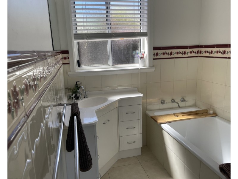 18 Highgate Street, Youngtown TAS 7249