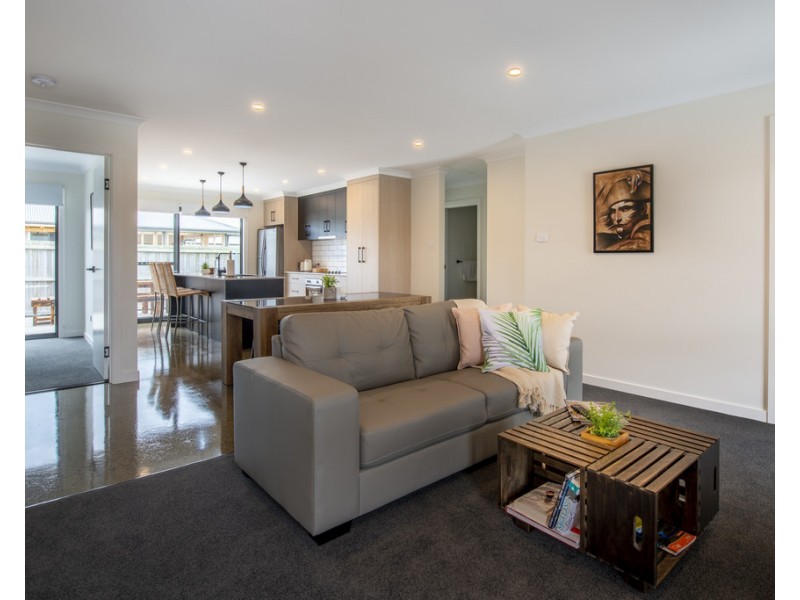 2/9 Napoleon, Perth TAS 7300