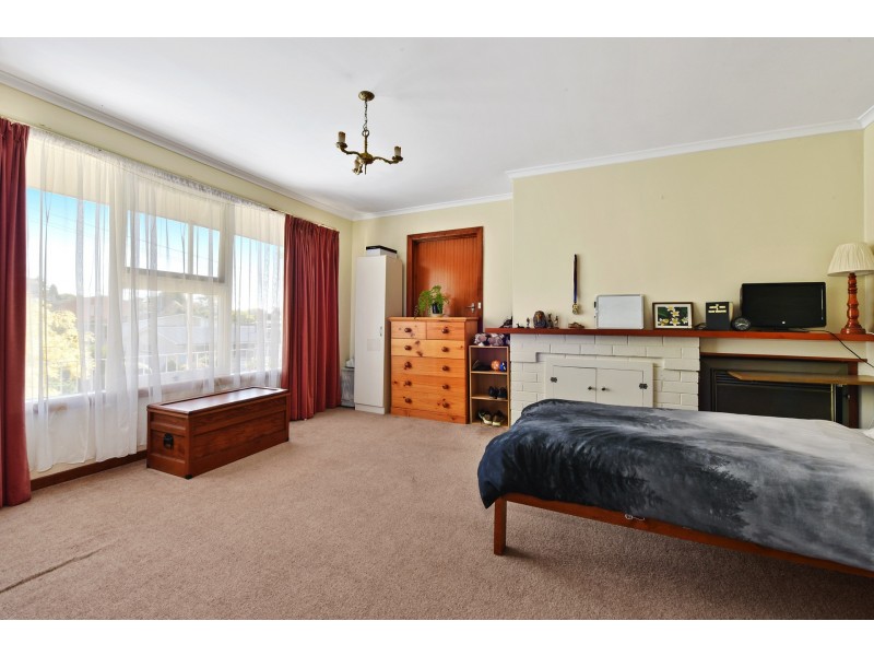 1 Pitten Crief, Riverside TAS 7250