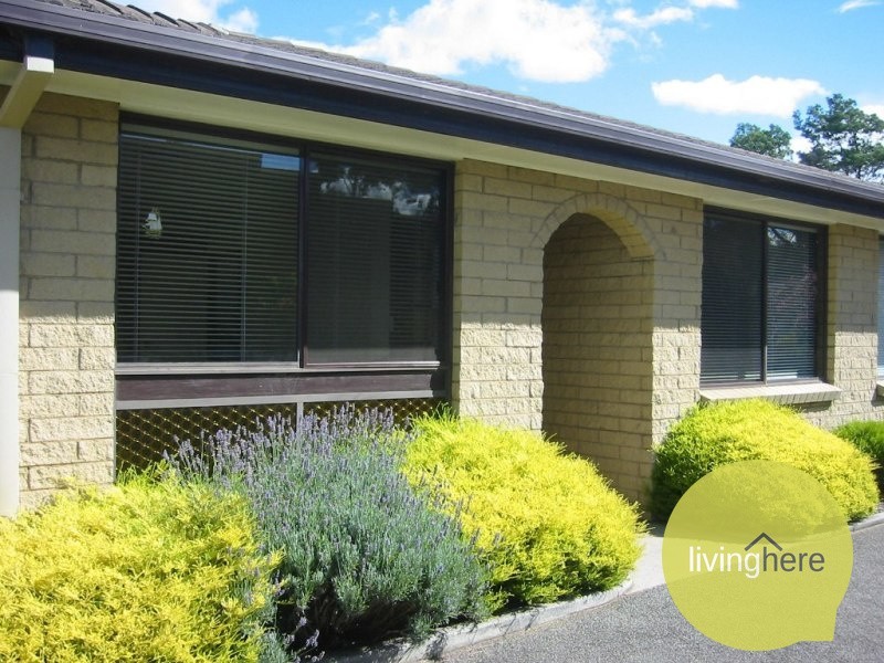 1/9 Barton Street, Mowbray TAS 7248