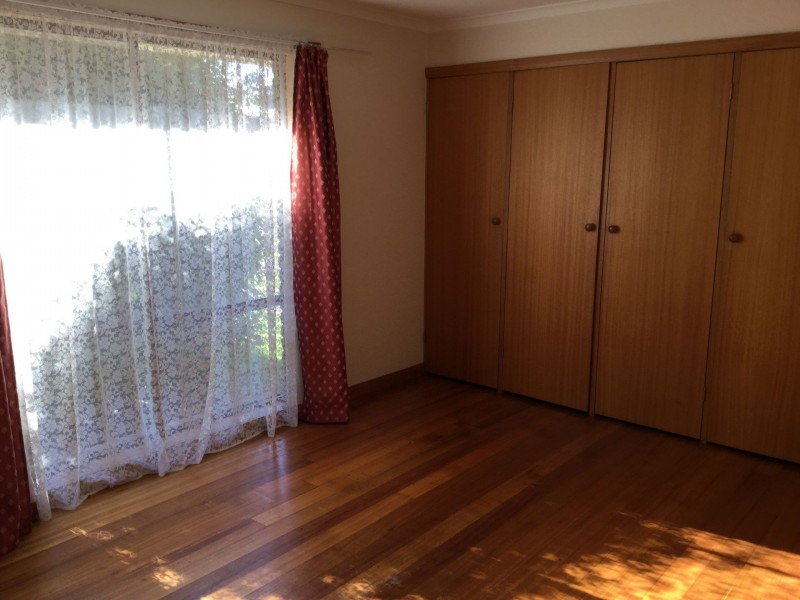 1 Mt Stuart Drive, Newnham TAS 7248