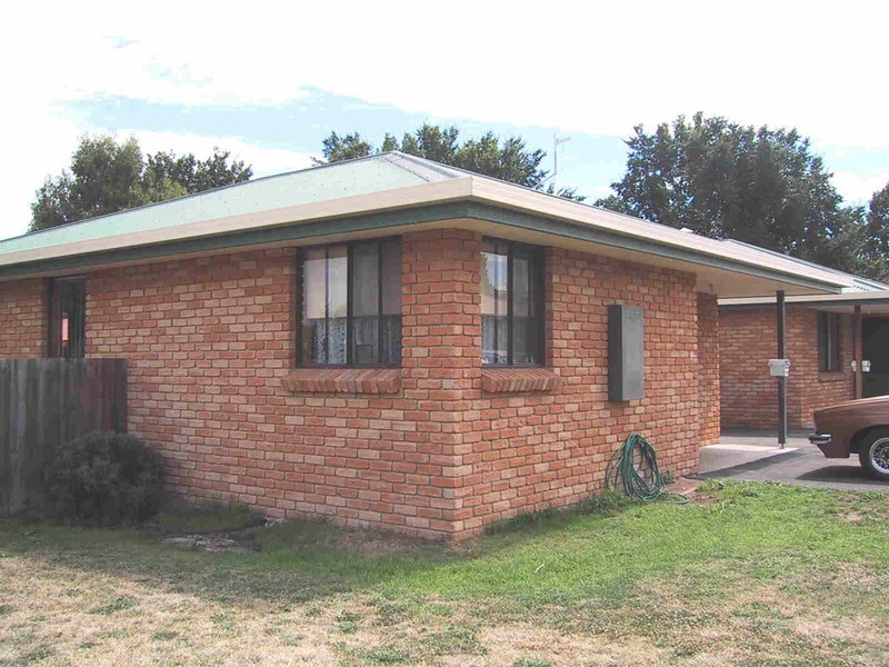 1/5-7 Newnham Close, Newnham TAS 7248