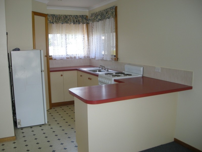 1/5-7 Newnham Close, Newnham TAS 7248