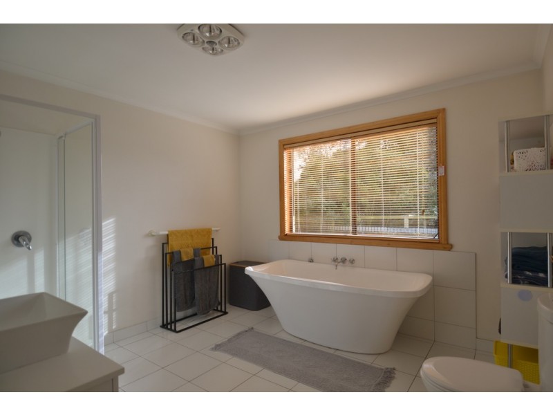 860 Hobart Road, Breadalbane TAS 7258