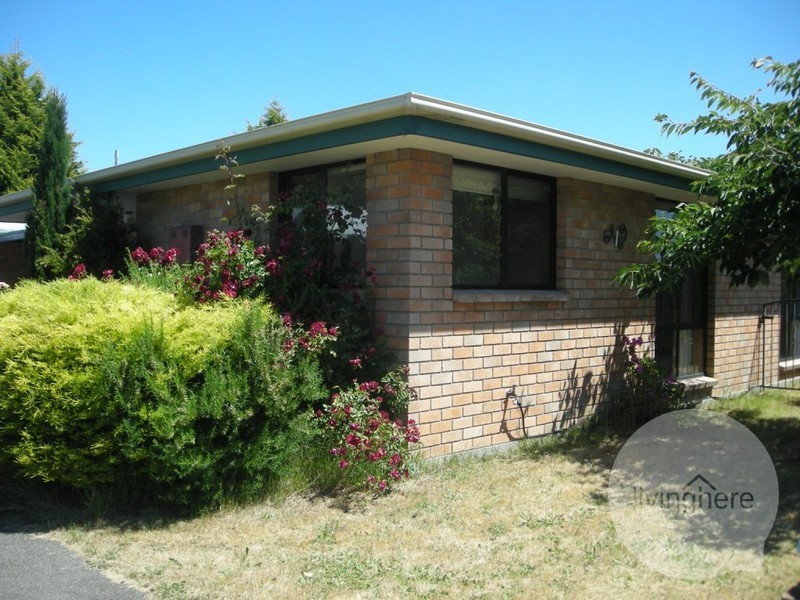 1/6 Norman Court, Newnham TAS 7248