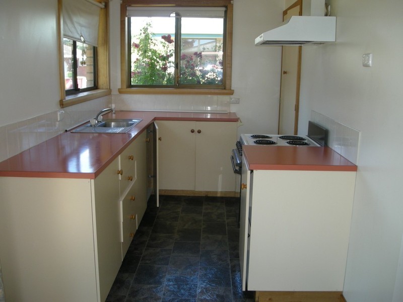 1/6 Norman Court, Newnham TAS 7248