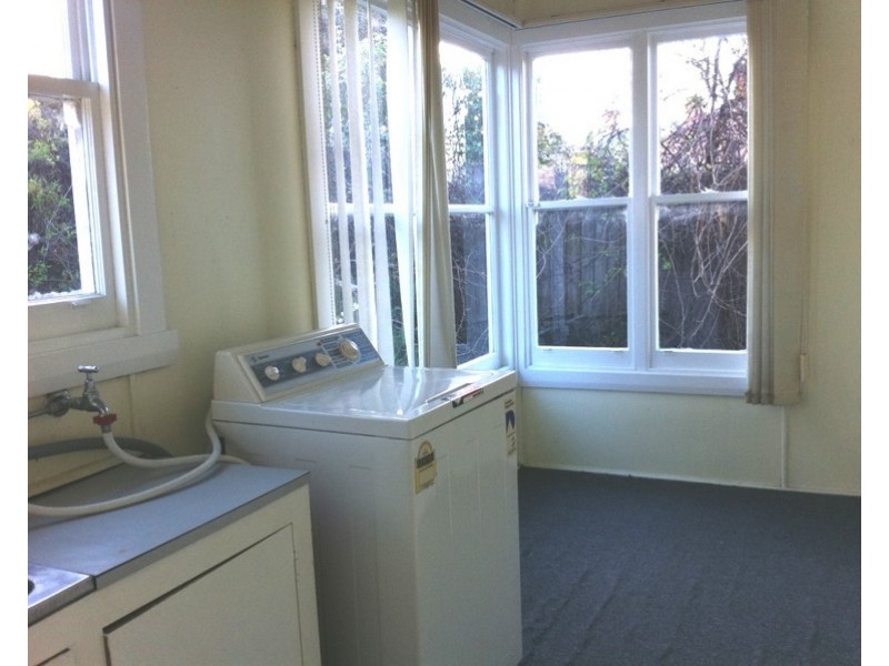 2 St Andrews Street, West Launceston TAS 7250