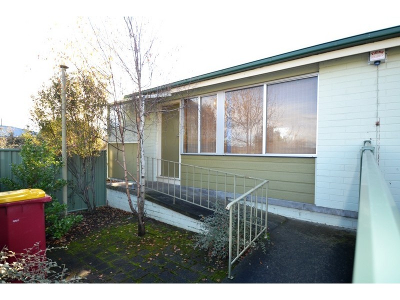 6/11a Cook Crescent, Mayfield TAS 7248