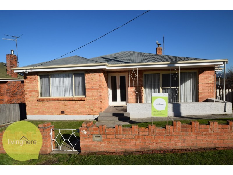 15 George Town Road, Newnham TAS 7248