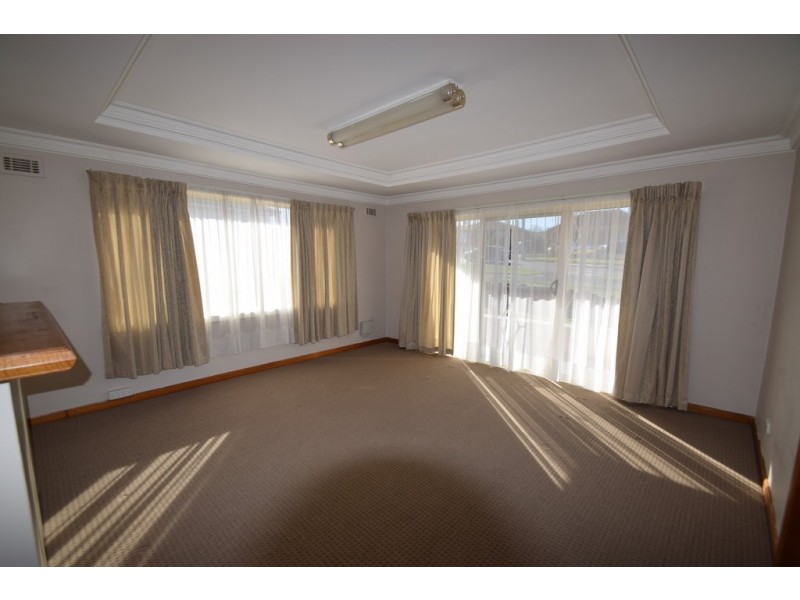 15 George Town Road, Newnham TAS 7248