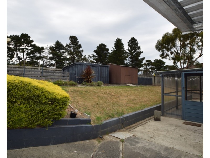 42 Parklands Parade, Newnham TAS 7248
