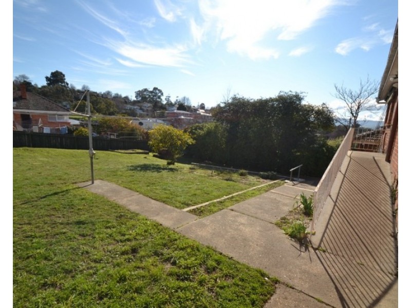 12 Malunga Street, Kings Meadows TAS 7249