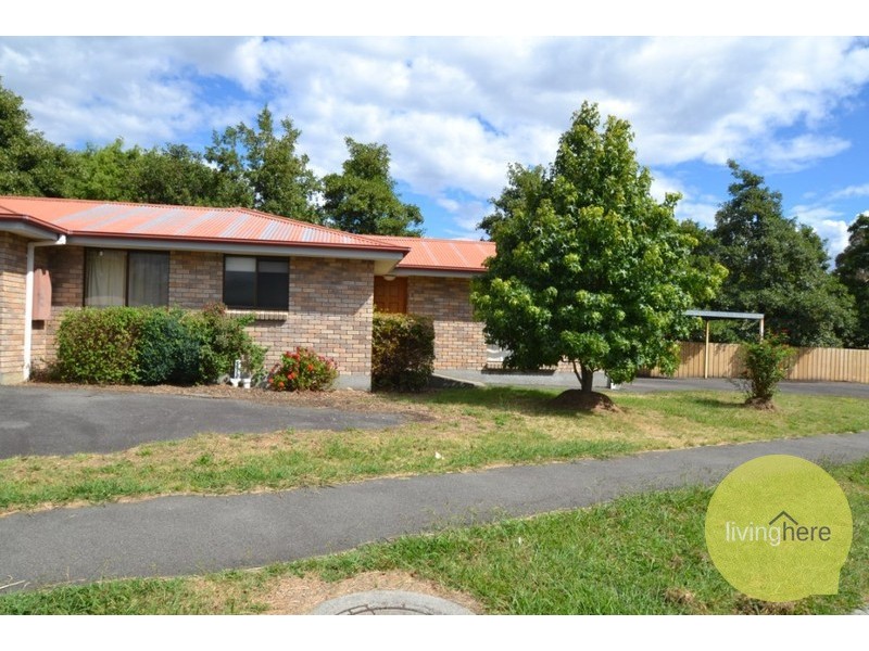 3/2 Newnham Close, Newnham TAS 7248