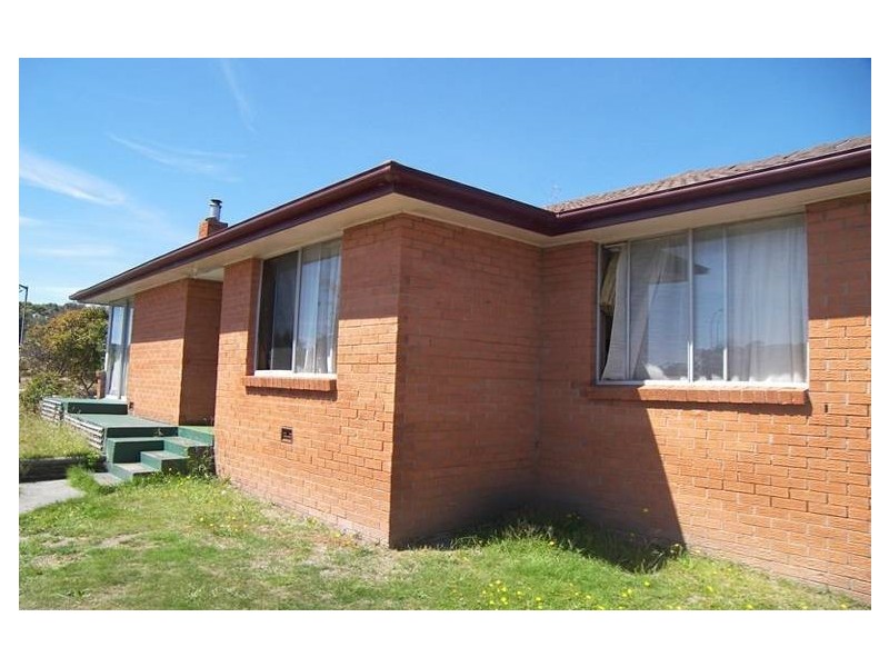 8 Hammond Avenue, George Town TAS 7253