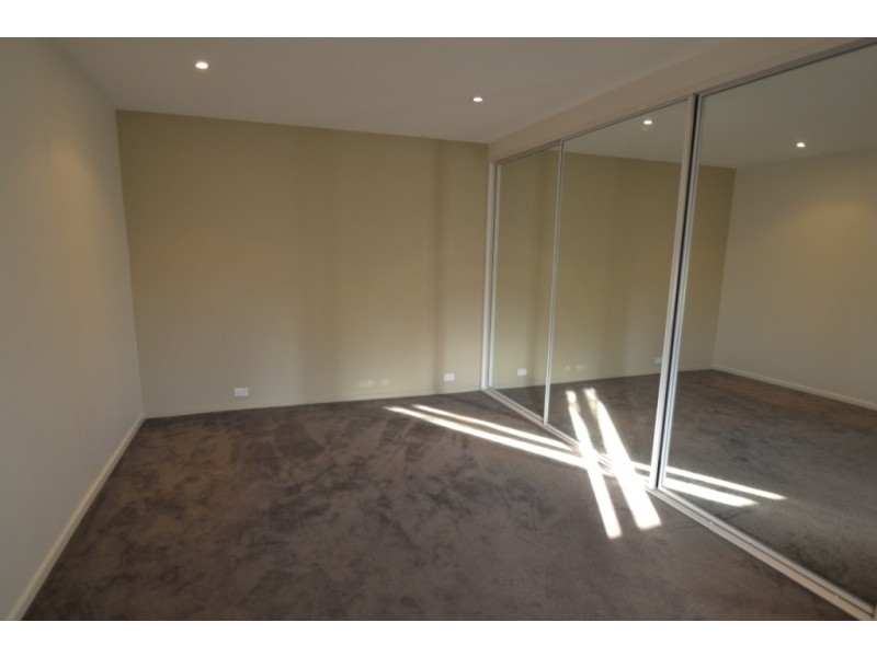 8 Gordon Street, Invermay TAS 7248