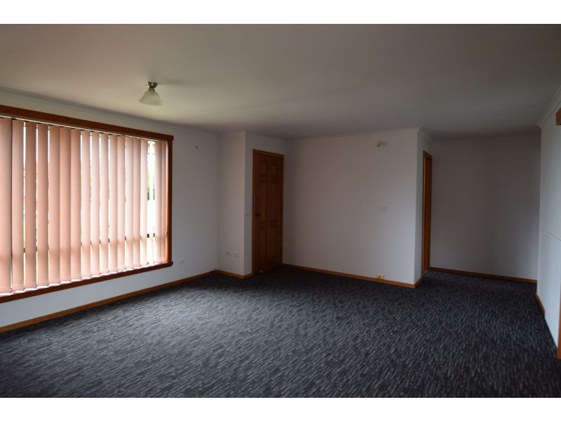 16 Goya Road, Newnham TAS 7248