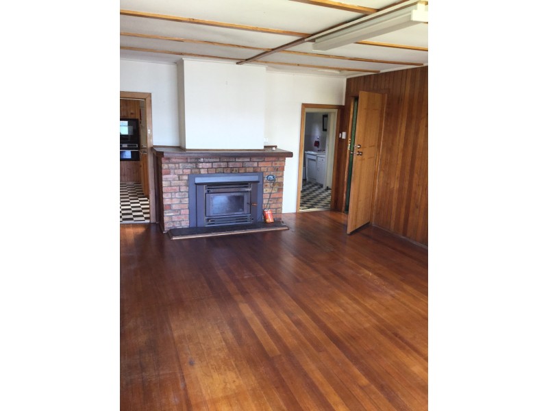 48 Flinders St, Beauty Point TAS 7270