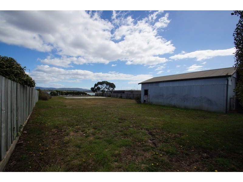 14 Esplanade South, George Town TAS 7253