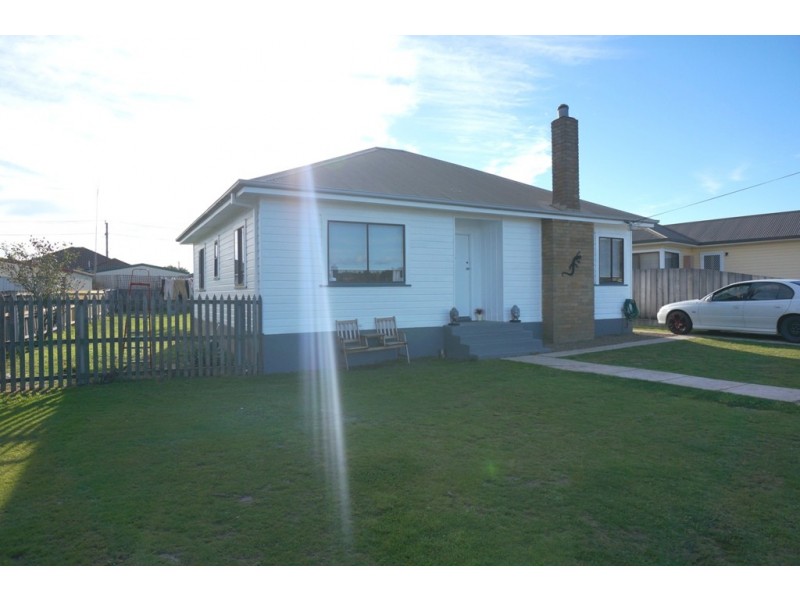 45 Mayfield Street, Mayfield TAS 7248