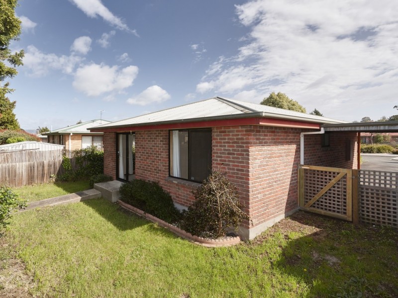 5/9 Norman Court, Newnham TAS 7248