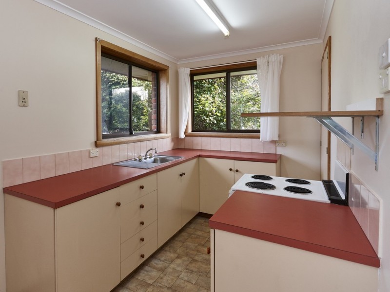 5/9 Norman Court, Newnham TAS 7248