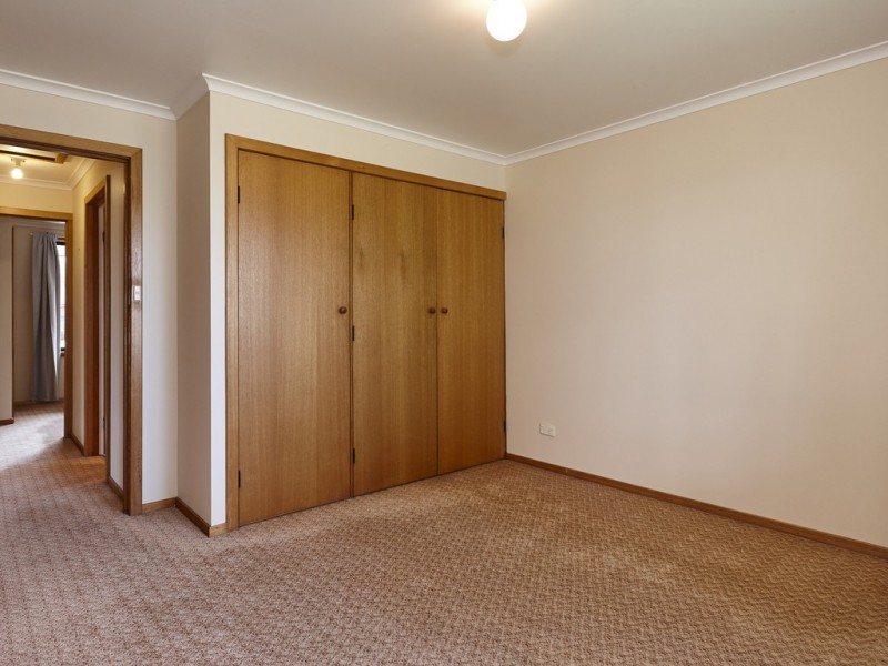 5/9 Norman Court, Newnham TAS 7248