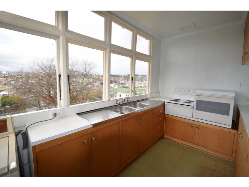 3/2 White Street, West Launceston TAS 7250