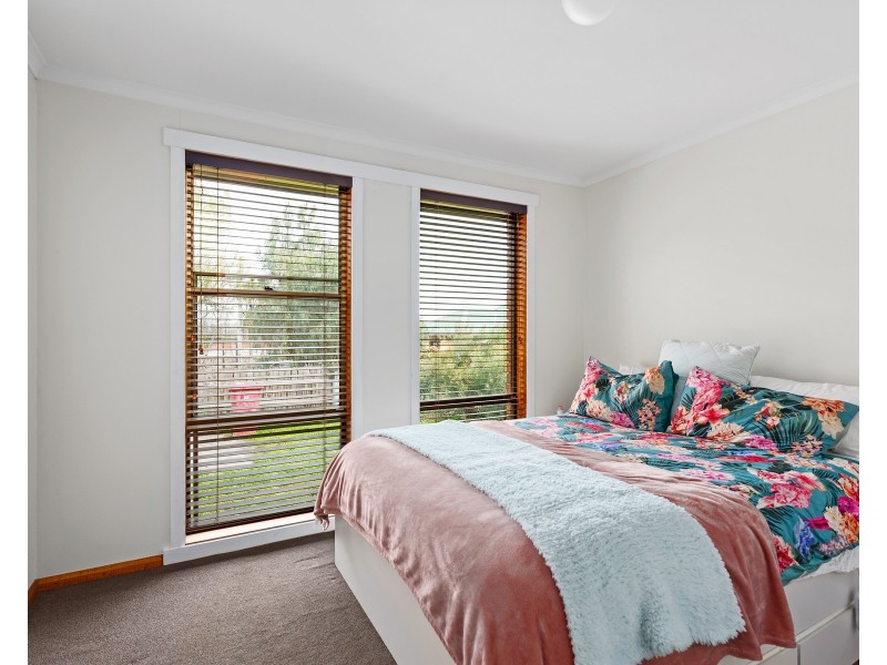 16 Station Road, St Leonards TAS 7250