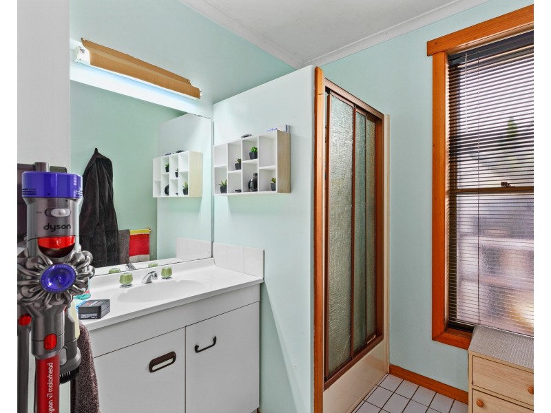16 Station Road, St Leonards TAS 7250
