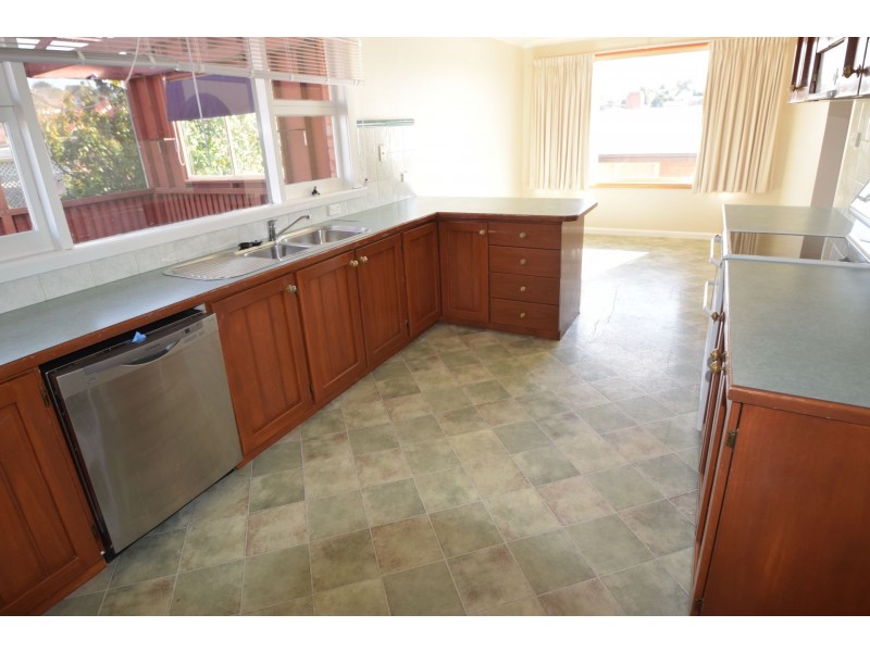 30 Chifley Street, Kings Meadows TAS 7249